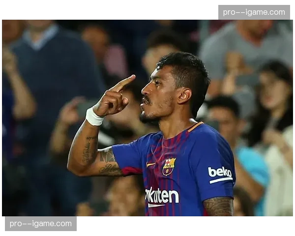 巴萨训练课强化由守转攻出球，德容参与合练